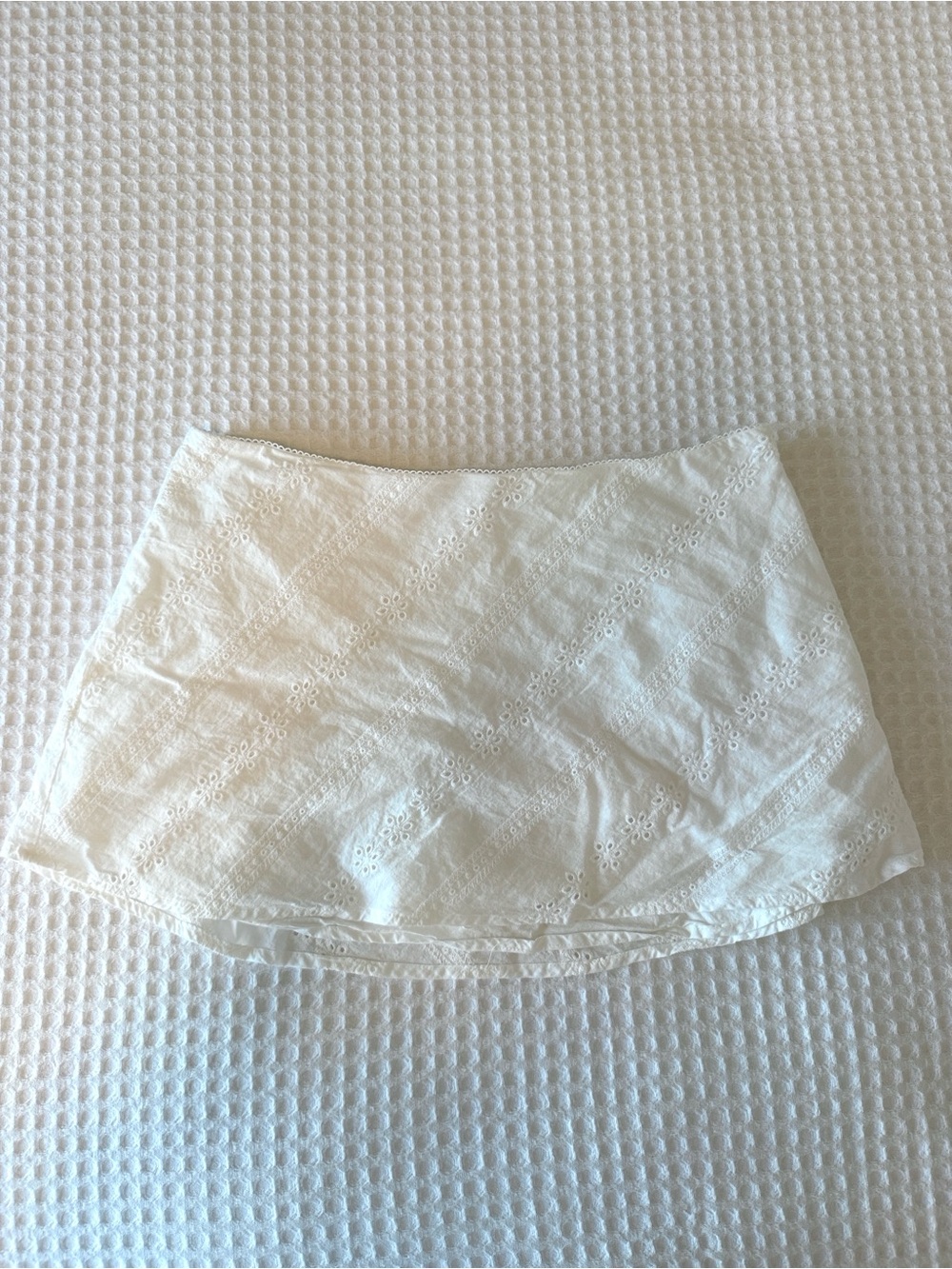 Cotton Candy LA White Eyelet Mini Skort Size Medium